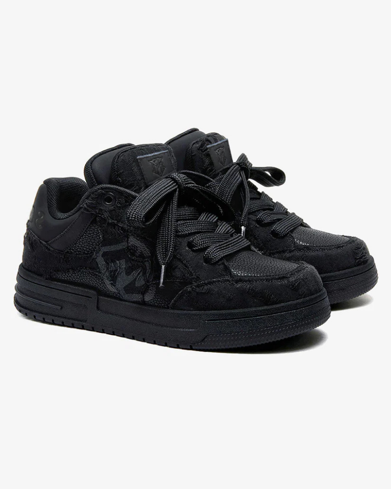 Low-Top Distressed Synthetic Leather Skate Shoes in Black