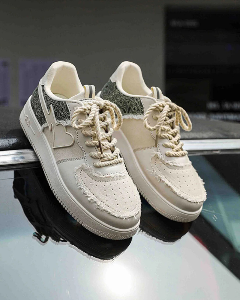 Men's Cream Low-Top Sneakers with Paisley Heel Panel and Rope Laces